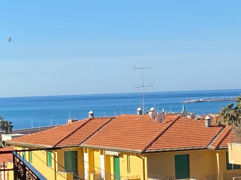 Via Diano Calderina Holidays Imperia Extérieur photo